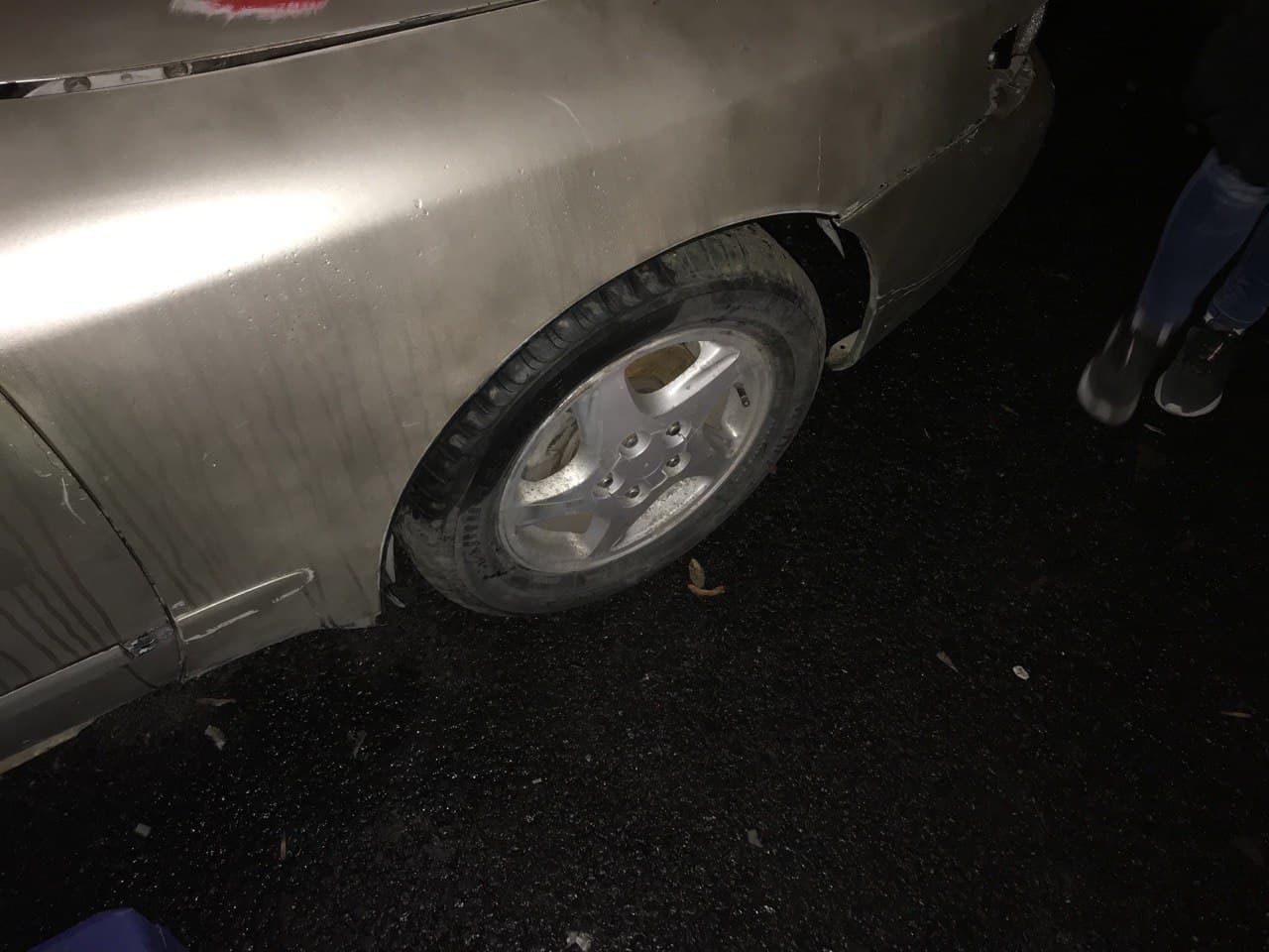 Колесо спустило и не накачивается. — Toyota Chaser (90), 1994 года ...