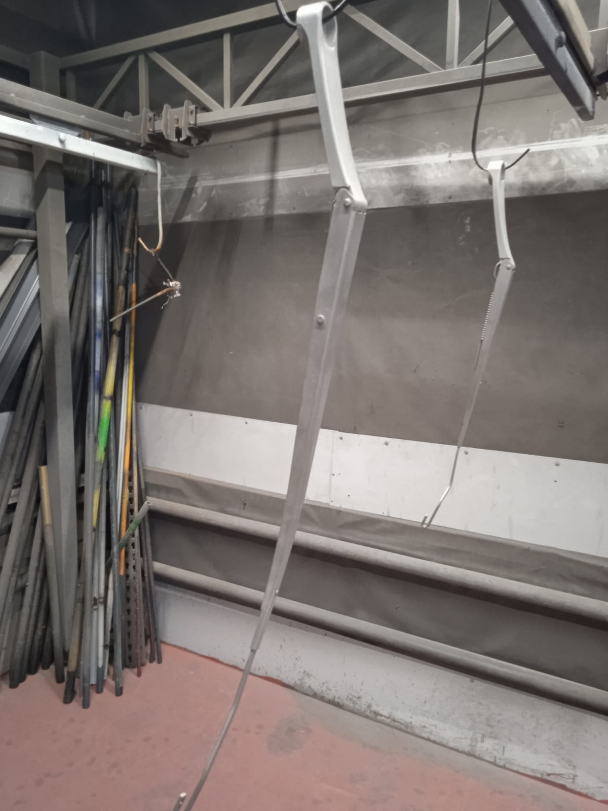 Замена лобового стекла и покраска поводков дворников. — Hyundai ix35, 2 ...