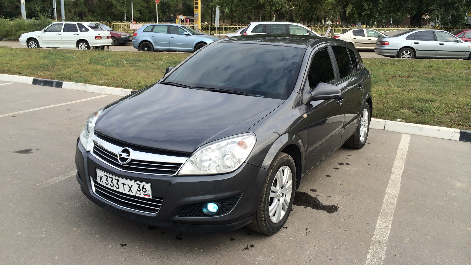 Opel Astra h седан