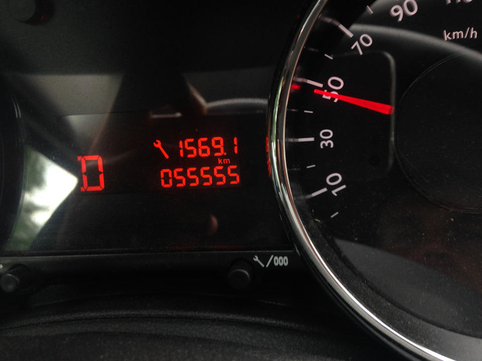 Двигатель неисправен форд фокус режим ограничения скорости. Peugeot 3008 индикатор подушки безопасности. Чек двигателя пежо 408. Двигатель неисправен форд фокус 2. Ford focus 2 рестайлинг check engine.