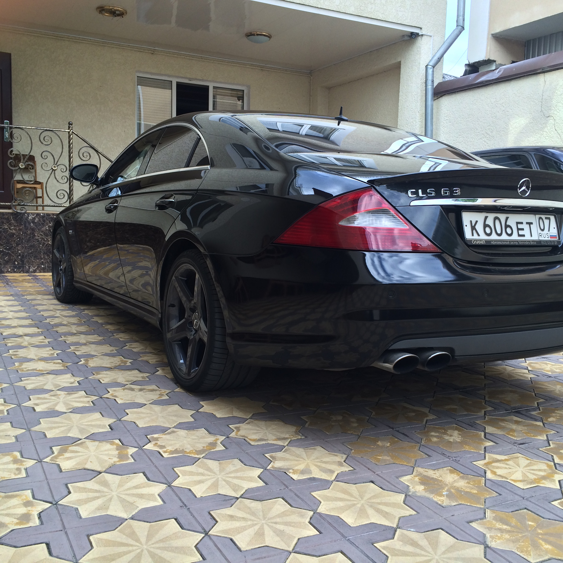 CLS w219 AMG черный Дагестан