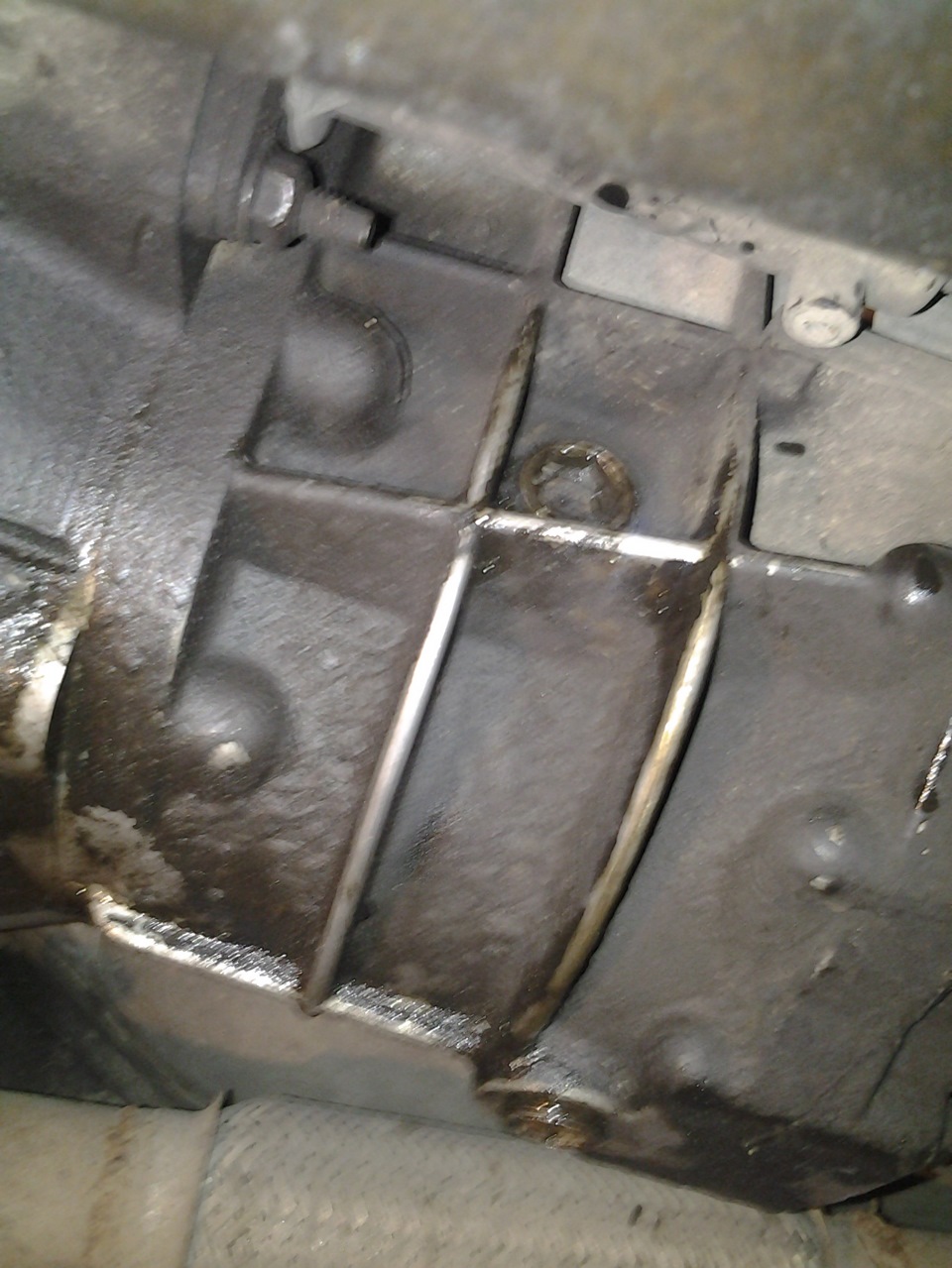 замена масла кпп+раздатка .знатоки, нужен совет, сливать или оставить ...