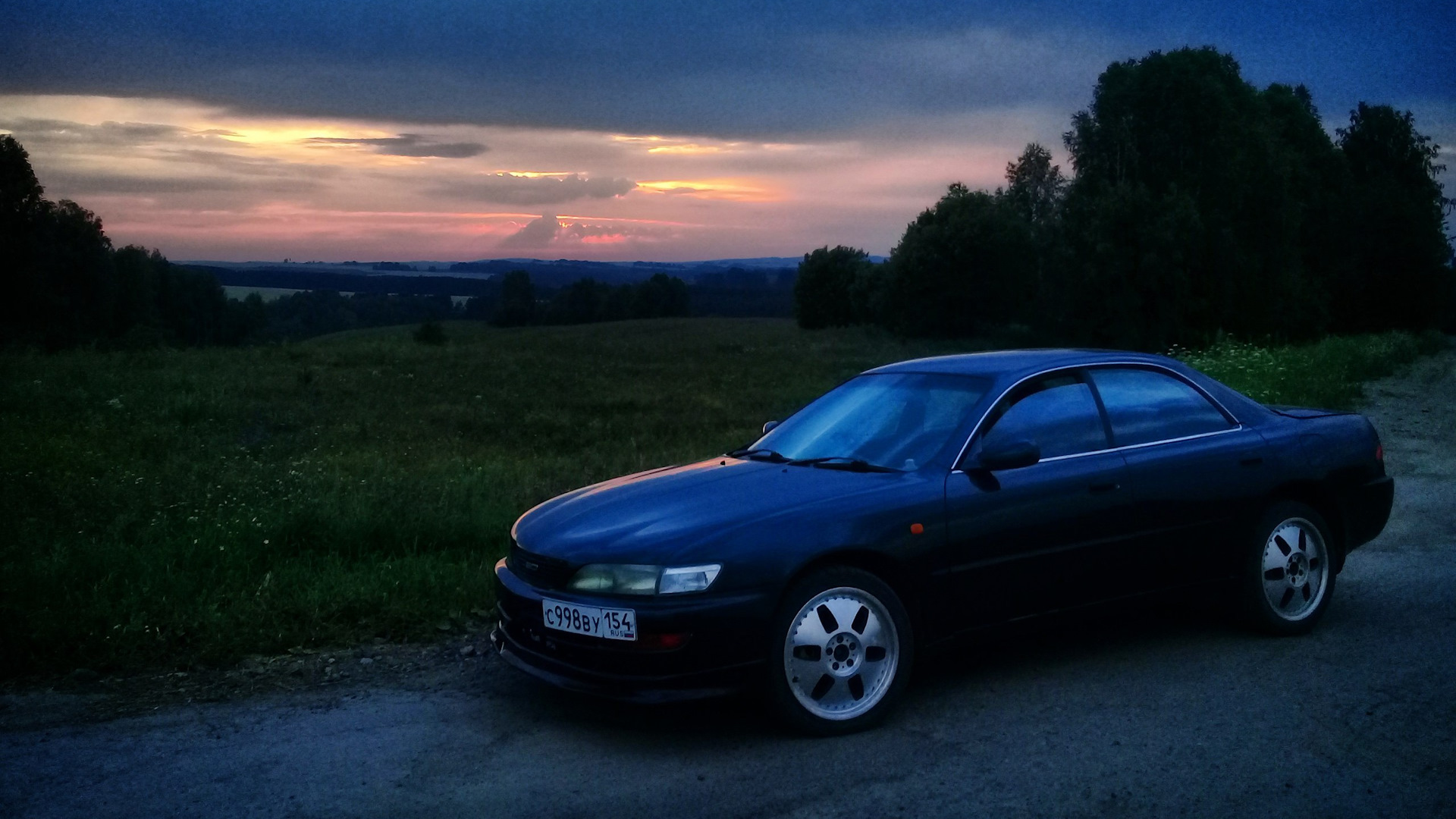 toyota carina ed