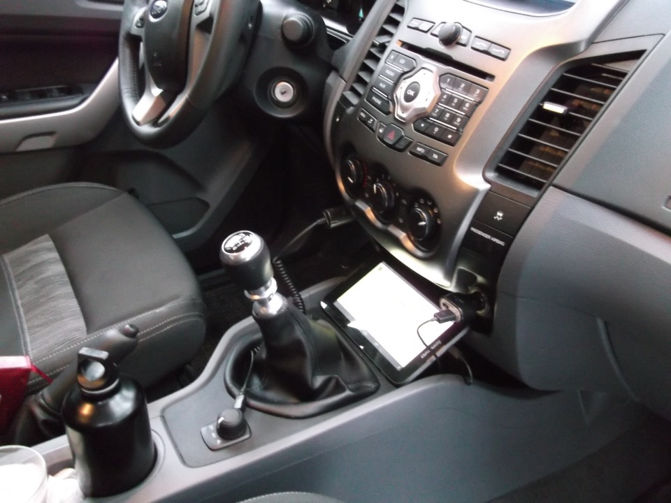 Как просто разместить планшет с навигацией. — Ford Ranger (3G), 2,2 л ...