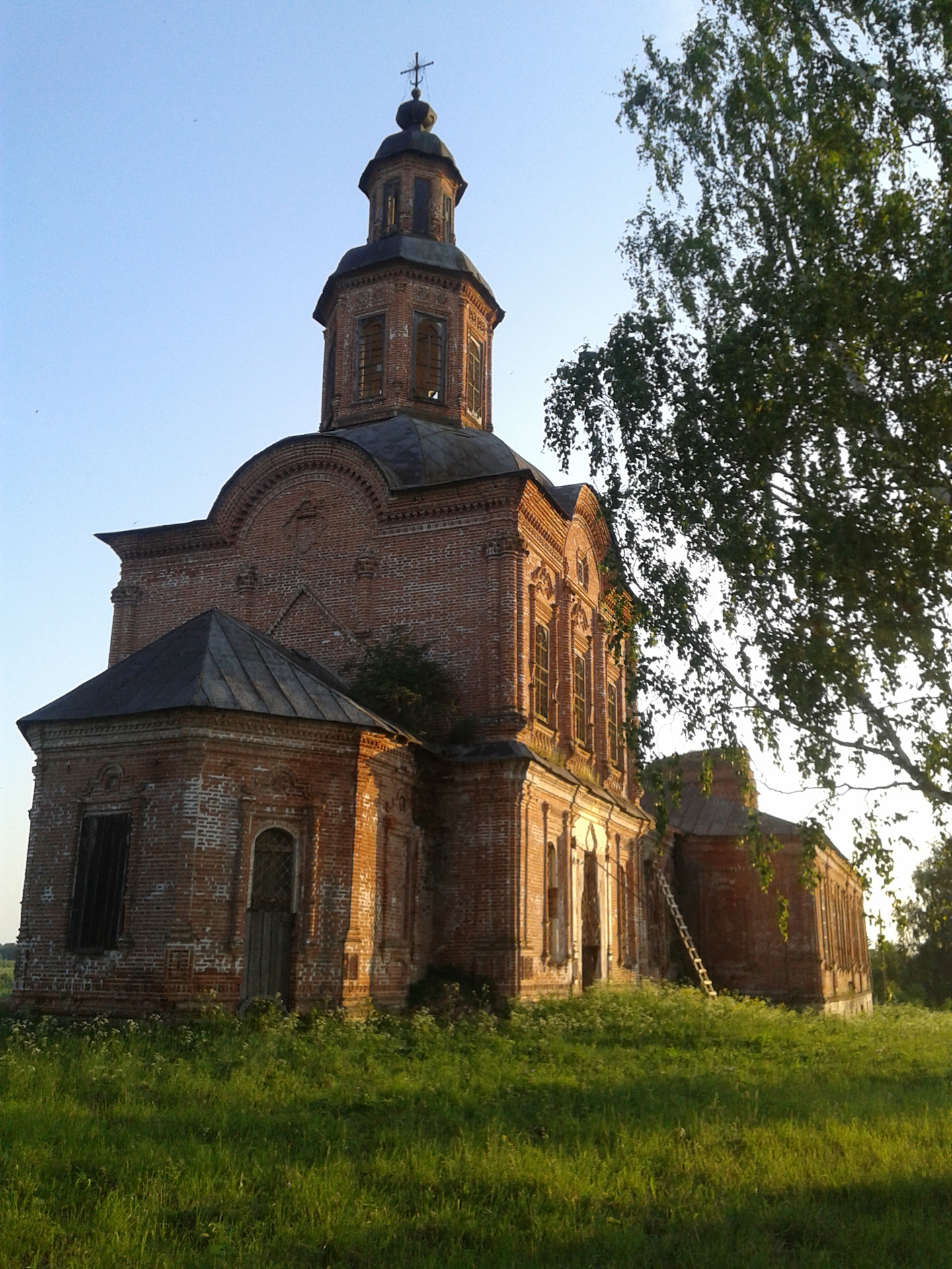 Село Кырмыж Воскресенская Церковь