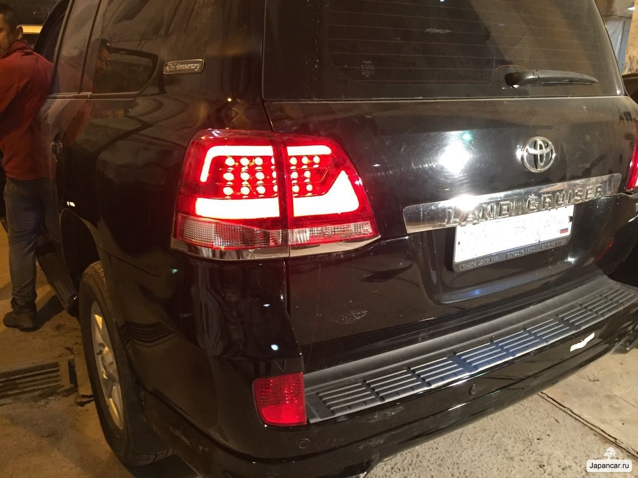 Как снять задние фонари крузер 200 Установка стопов VLAND, дымчатые. - Toyota Land Cruiser 200, 4,5 л, 2008 года тю