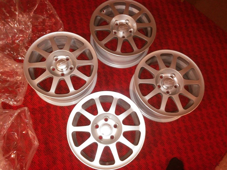 Купил ВСМПО R14 5x100 ET35 d 72,6 — Skoda Fabia Mk1, 1,4 л, 2003 года ...