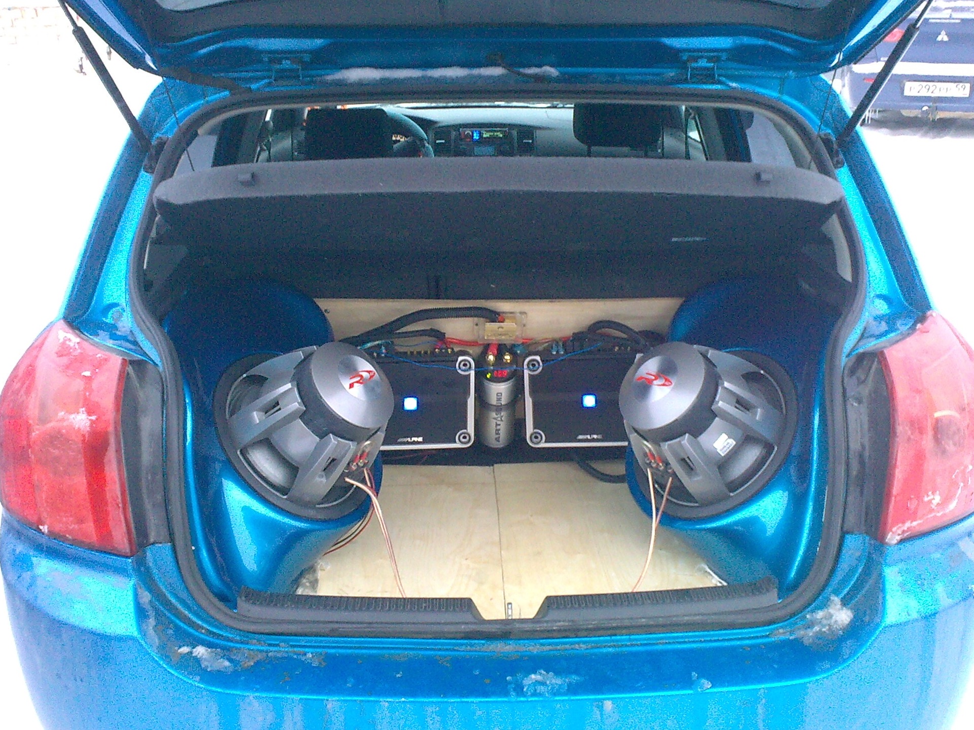 The trunk is 70 ready - Toyota Corolla 14 L 2005