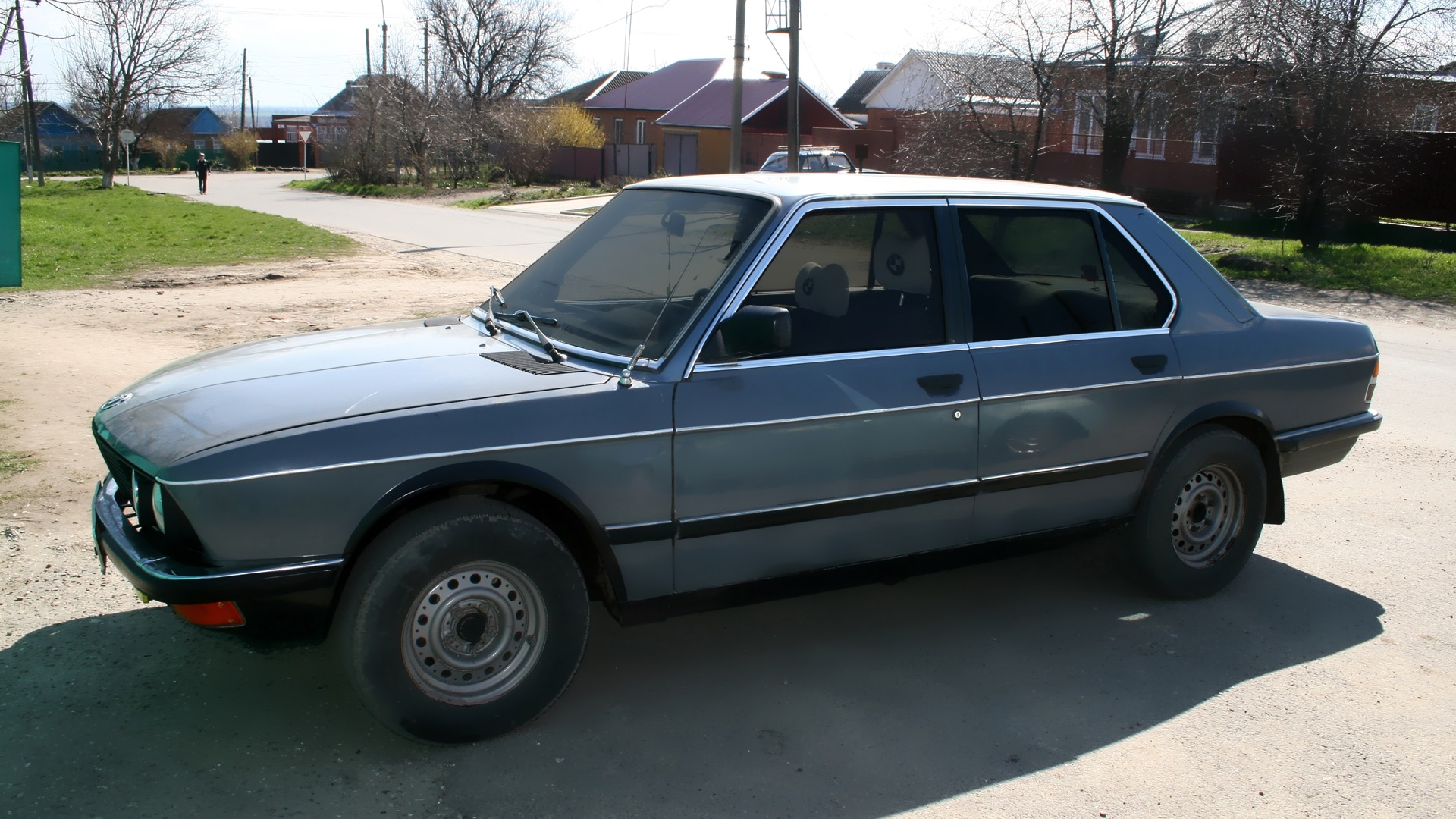 BMW 5 series (E28) 2.5 бензиновый 1985 | E28 525i первая машина на DRIVE2