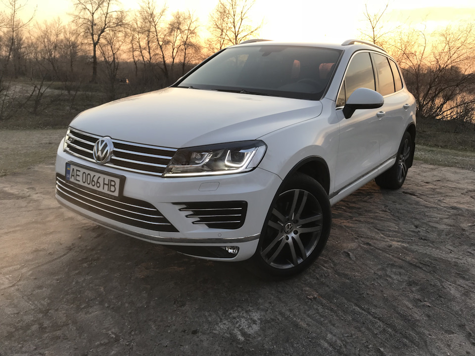 Почему рестайлинговый volkswagen touareg н ф стоит дороже дорестайлинга