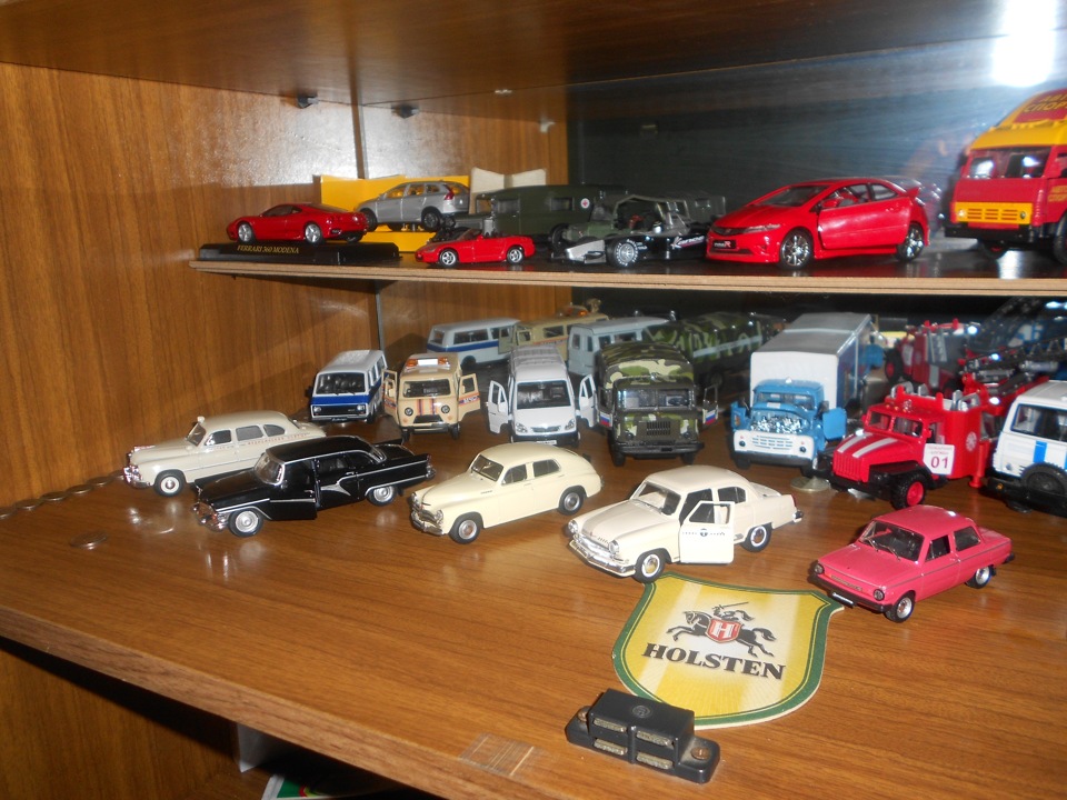 1 43 collection. Коллекционирование масштабных моделей автомобилей. Коллекция масштабных моделей. Моя коллекция автомобилей. МИНИКОЛЕСО коллекционные машинки.
