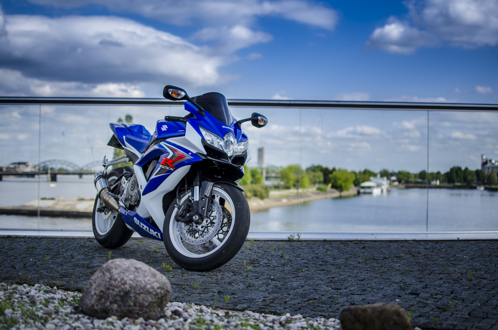 Suzuki GSX R 1000 l0