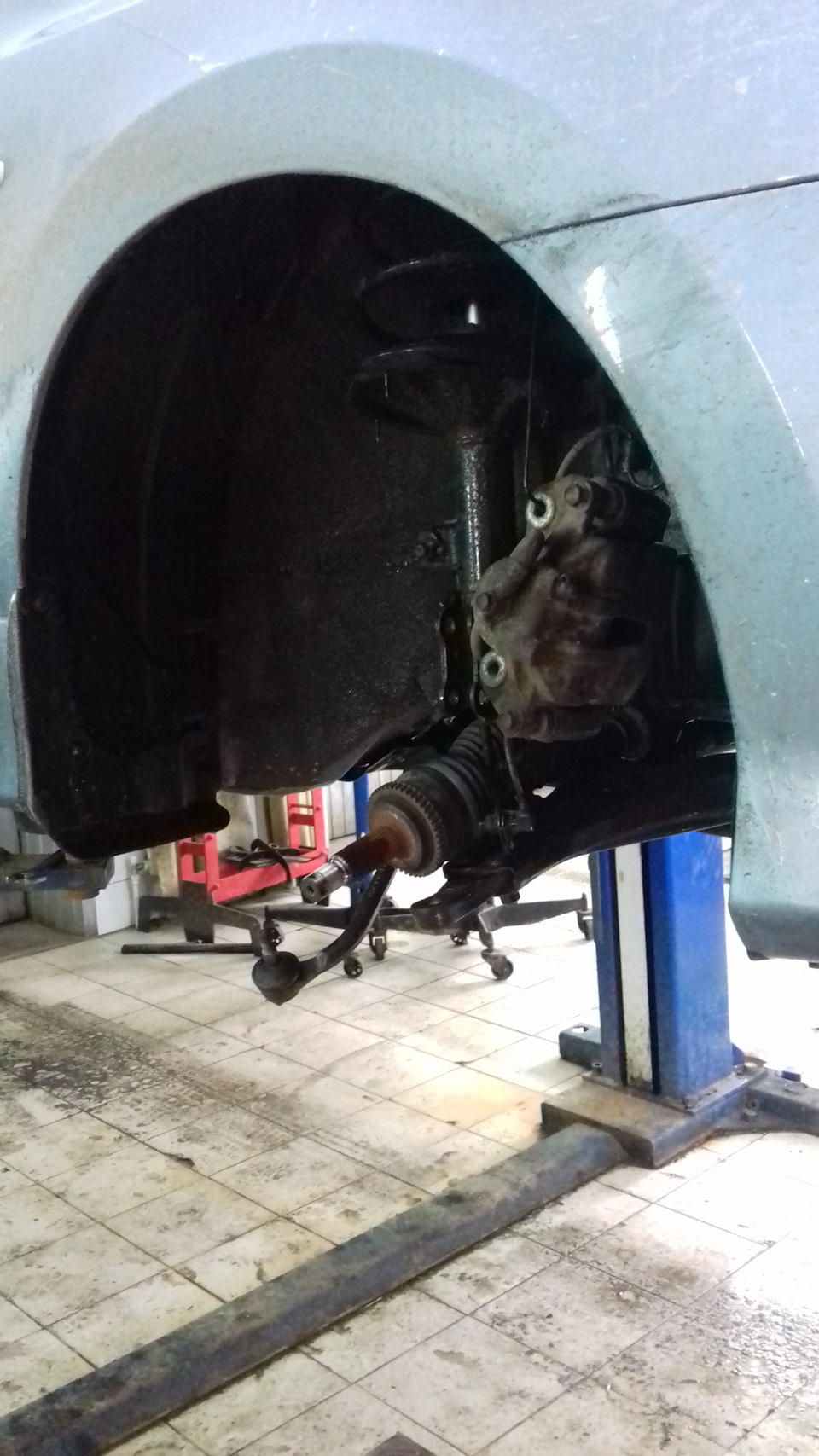 Замена подшипника передней ступицы — Hyundai i30 (1G), 1,4 л, 2010 года ...