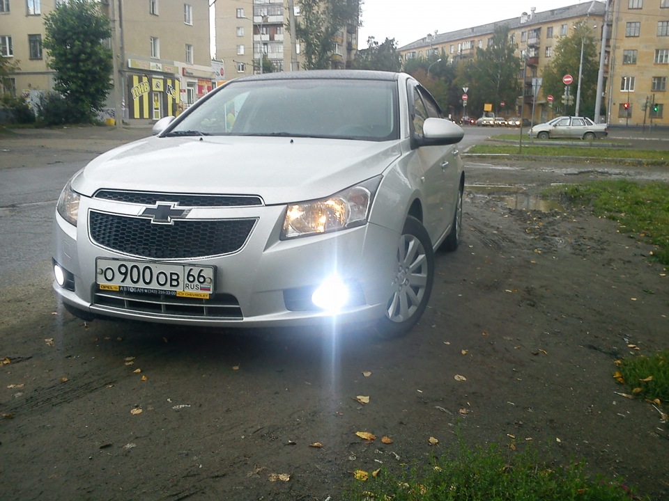 Chevrolet Cruze ксенон в ПТФ