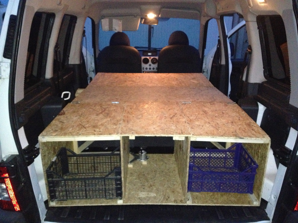 Кемпинг. Появление удобств. — Peugeot Partner, 1,4 л, 2010 года ...