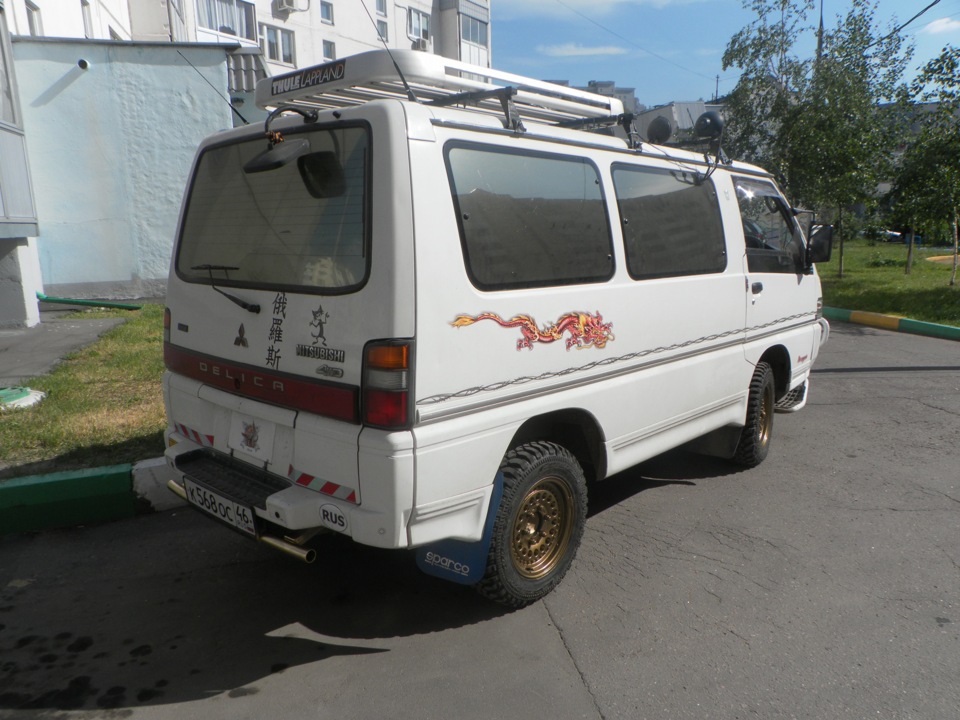 Mitsubishi delica p25w