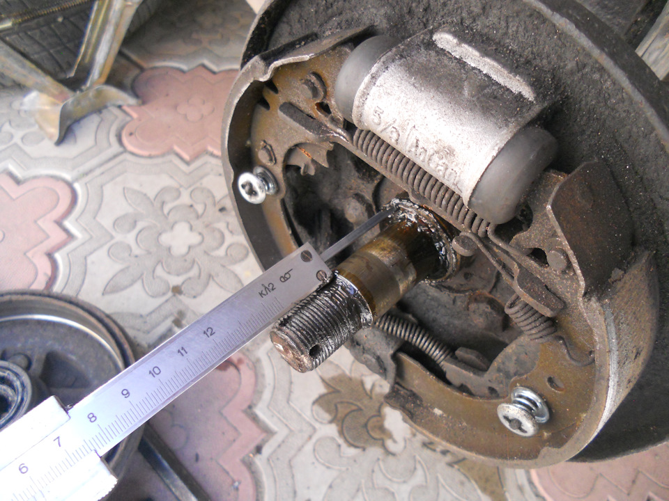 Как на geely vision поменять задние колодки