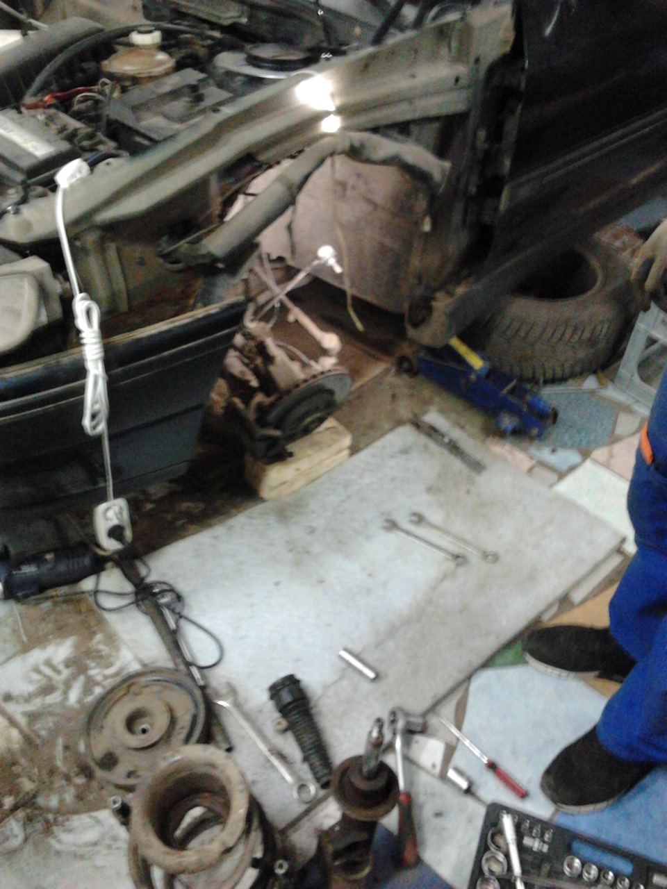 1 часть замена мартеров передних!))ответ на вопрос "почему клинит руль ...