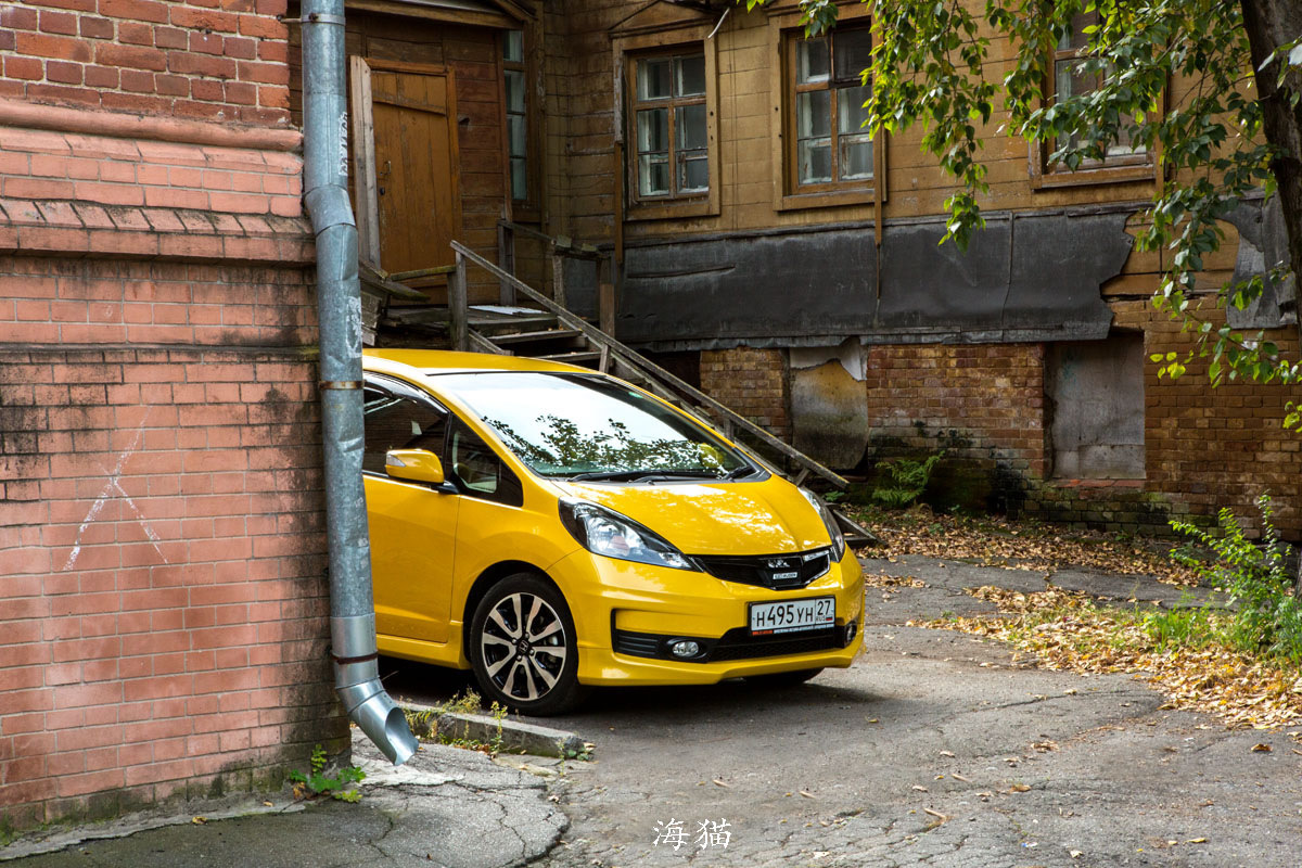 H 495. Honda Fit Yellow. Honda Fit желтый. Хонда фит желтая. Хонда фит цвет желтый.