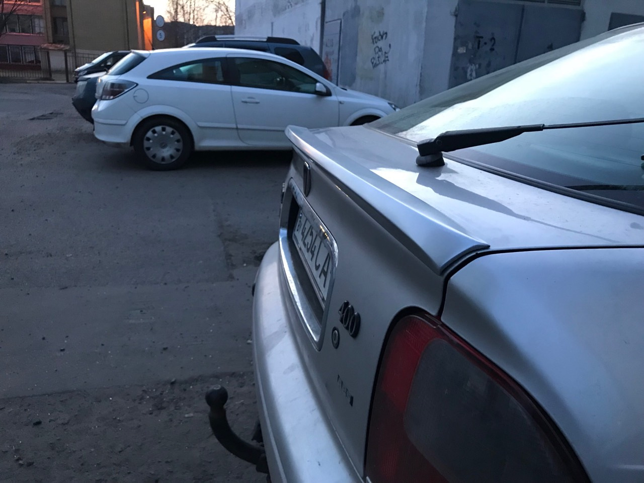 Пежо 406 спойлер капот. Спойлер задний lsd шевроле нива 2123. Установка заднего спойлера. Skyline r34 спойлер. Установка заднего спойлера.