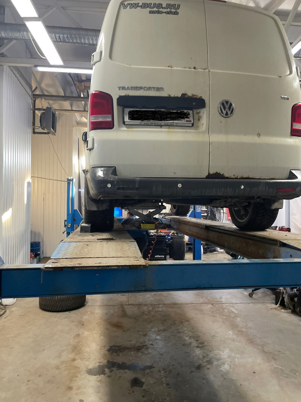 рулевые тяги — Volkswagen Transporter T5, 1,9 л, 2008 года | плановое ...