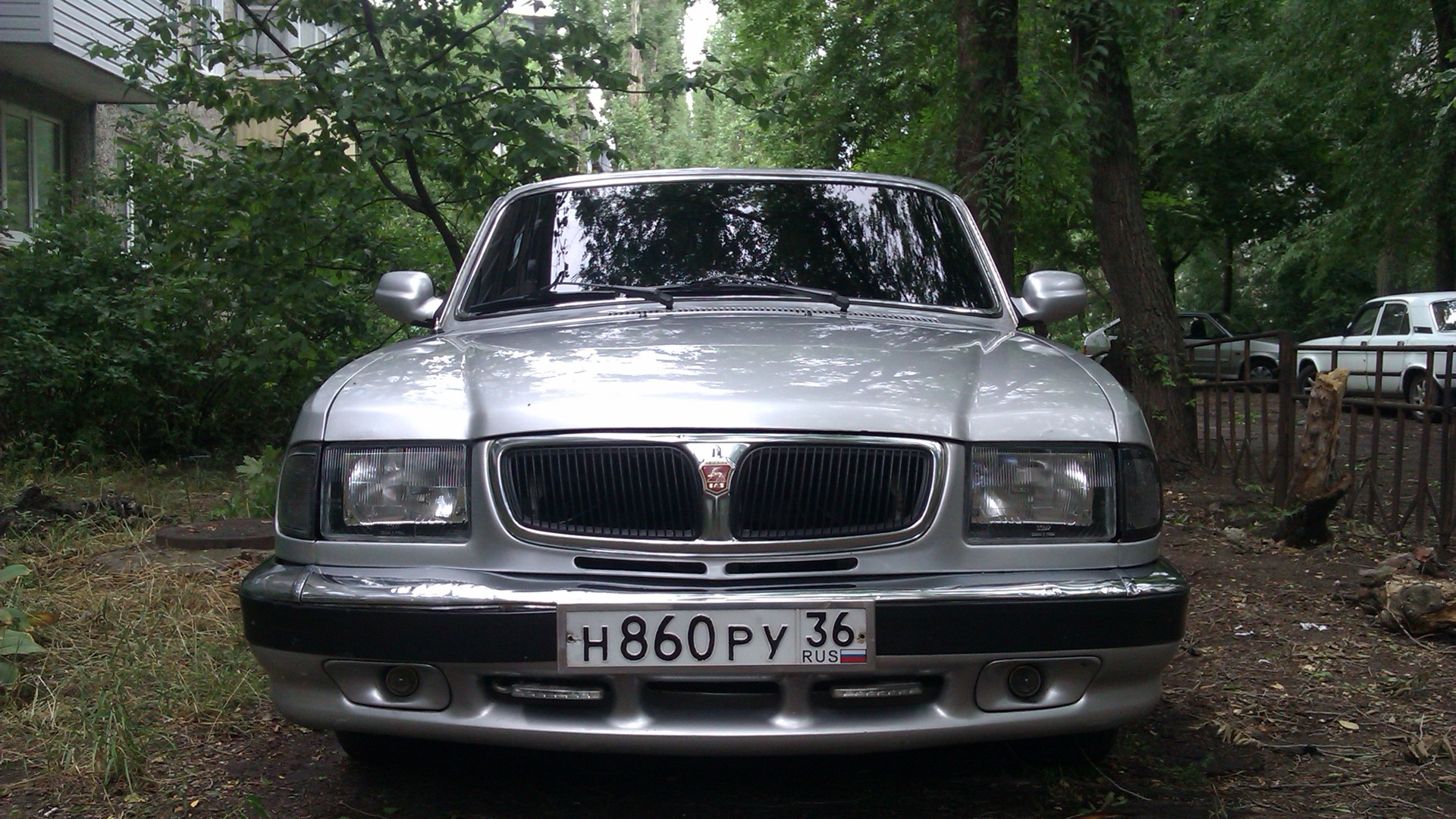 Дром ру волга. Волга ГАЗ 3110. Волга ГАЗ 3110 серый. ГАЗ 3110 Волга 2002. ГАЗ 3110 черные фары.