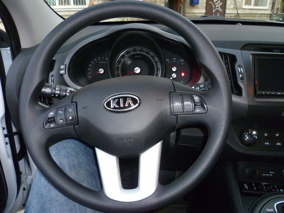 Kia Sportage 2012 руль