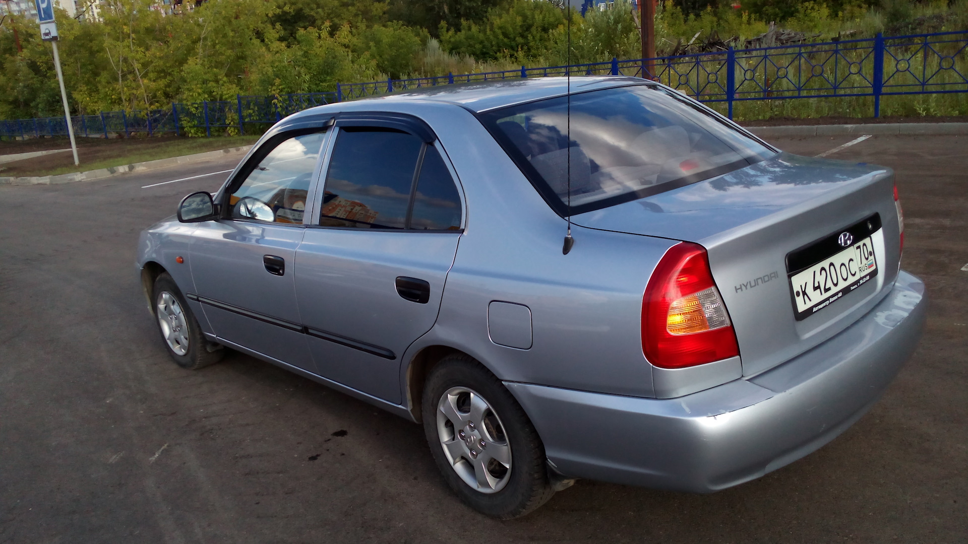 Hyundai Accent (2G) 1.5 бензиновый 2008 | 