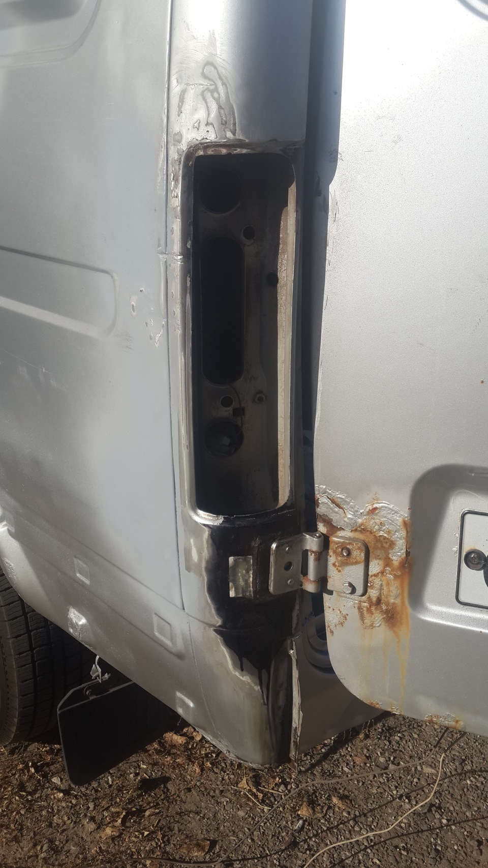 Ржавые петли у Церетелли — ГАЗ Соболь, 2,5 л, 2005 года | кузовной ...