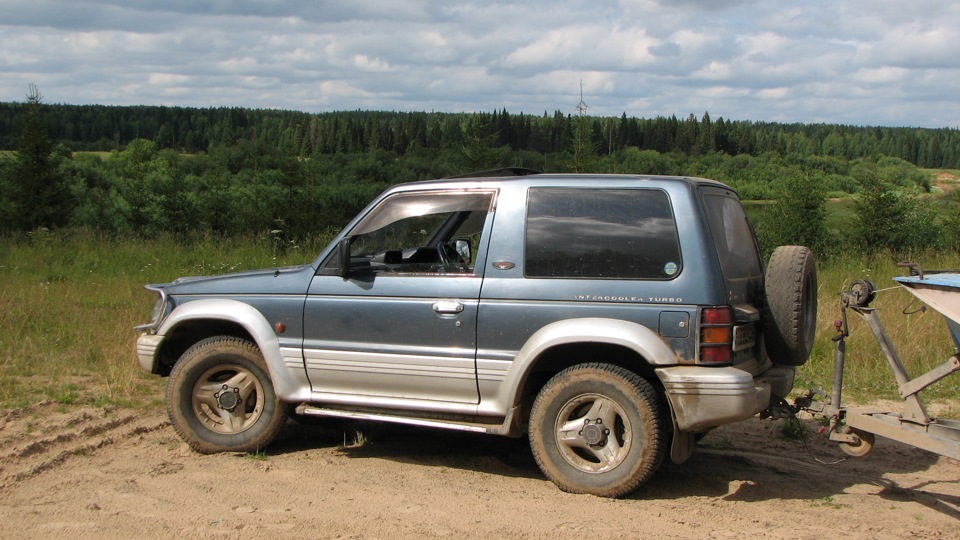 Mitsubishi pajero 2 4d56