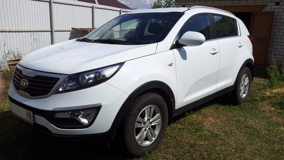 Kia Sportage 2012 белая