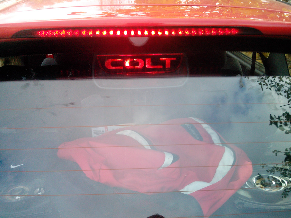 Стоп сигнал Hella в спойлер — Mitsubishi Colt V, 1,3 л, 1998 года ...