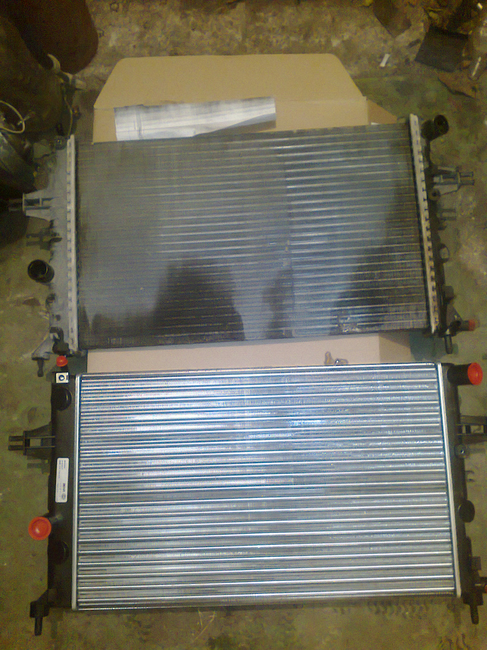 Идентификация, разница лишь в исполнении сливного крантика — Opel Astra G