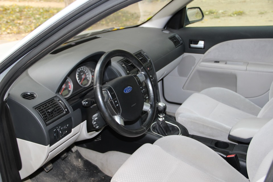 Фотографии салона — Ford Mondeo III, 2 л, 2004 года | фотография | DRIVE2
