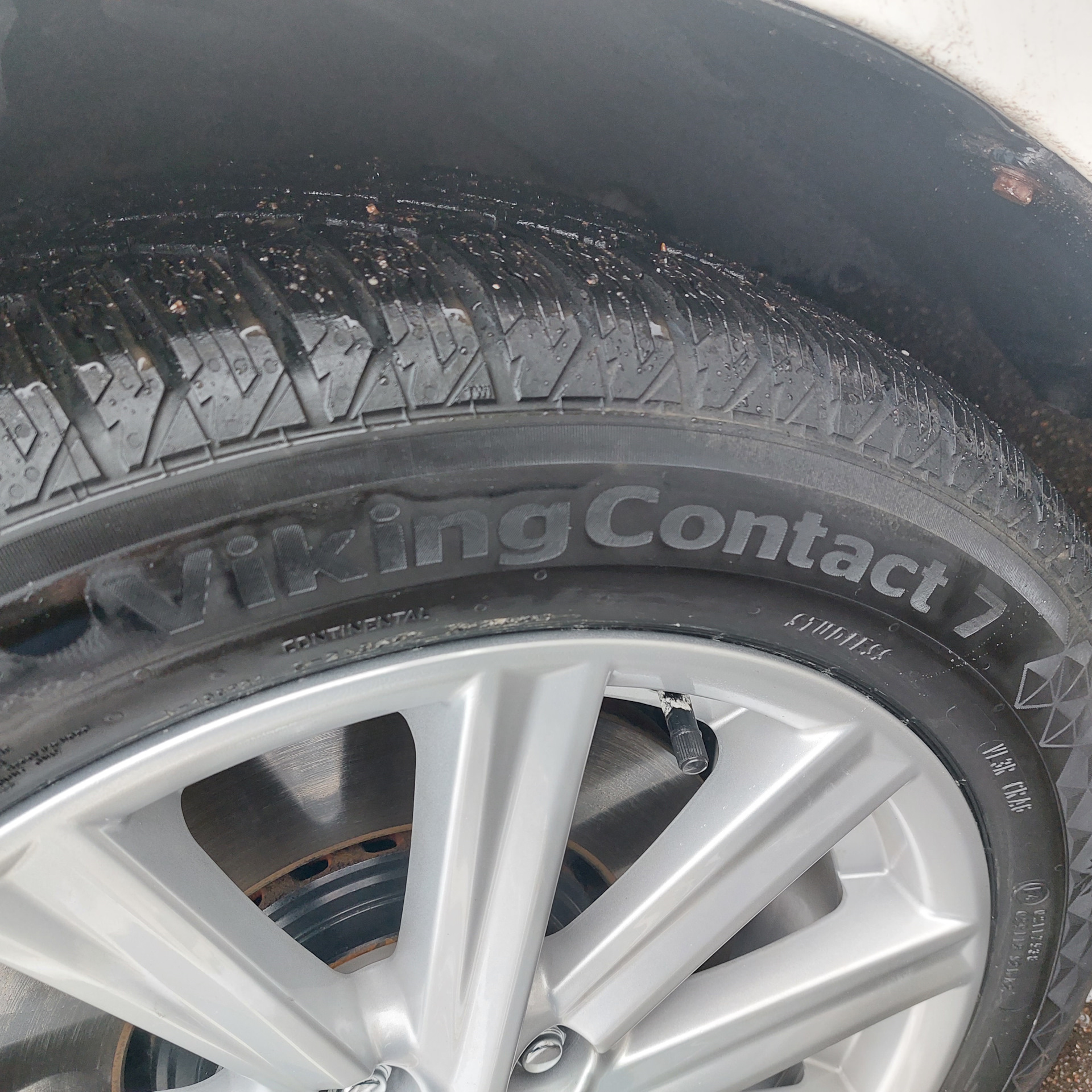 Continental ContiVikingContact 7 — Toyota Camry (XV40), 2,4 л, 2011 ...