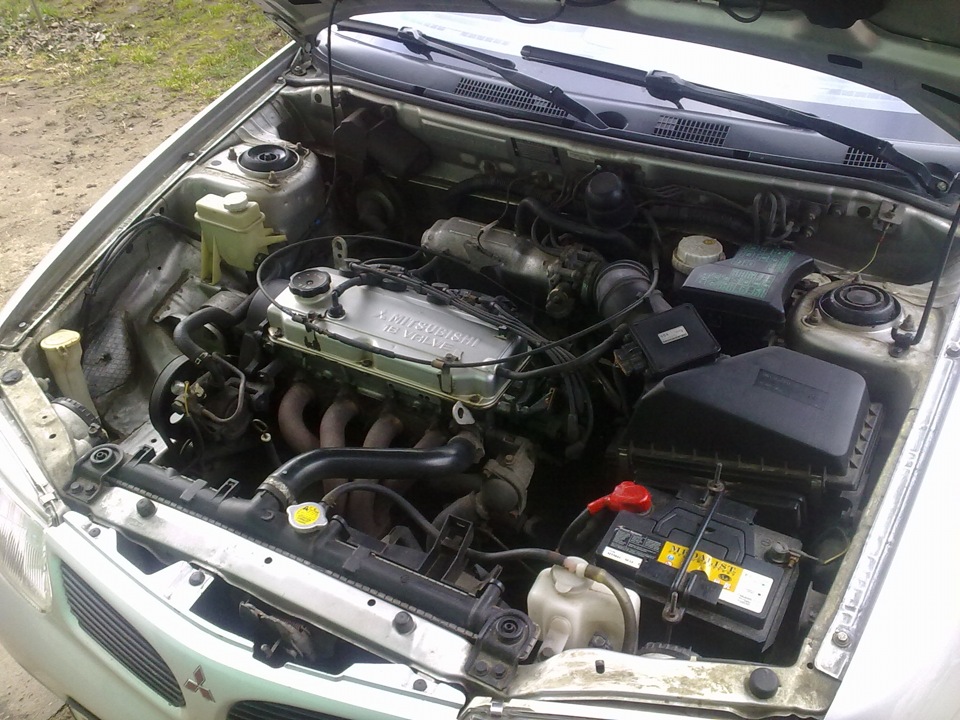 двигателёк — Mitsubishi Carisma