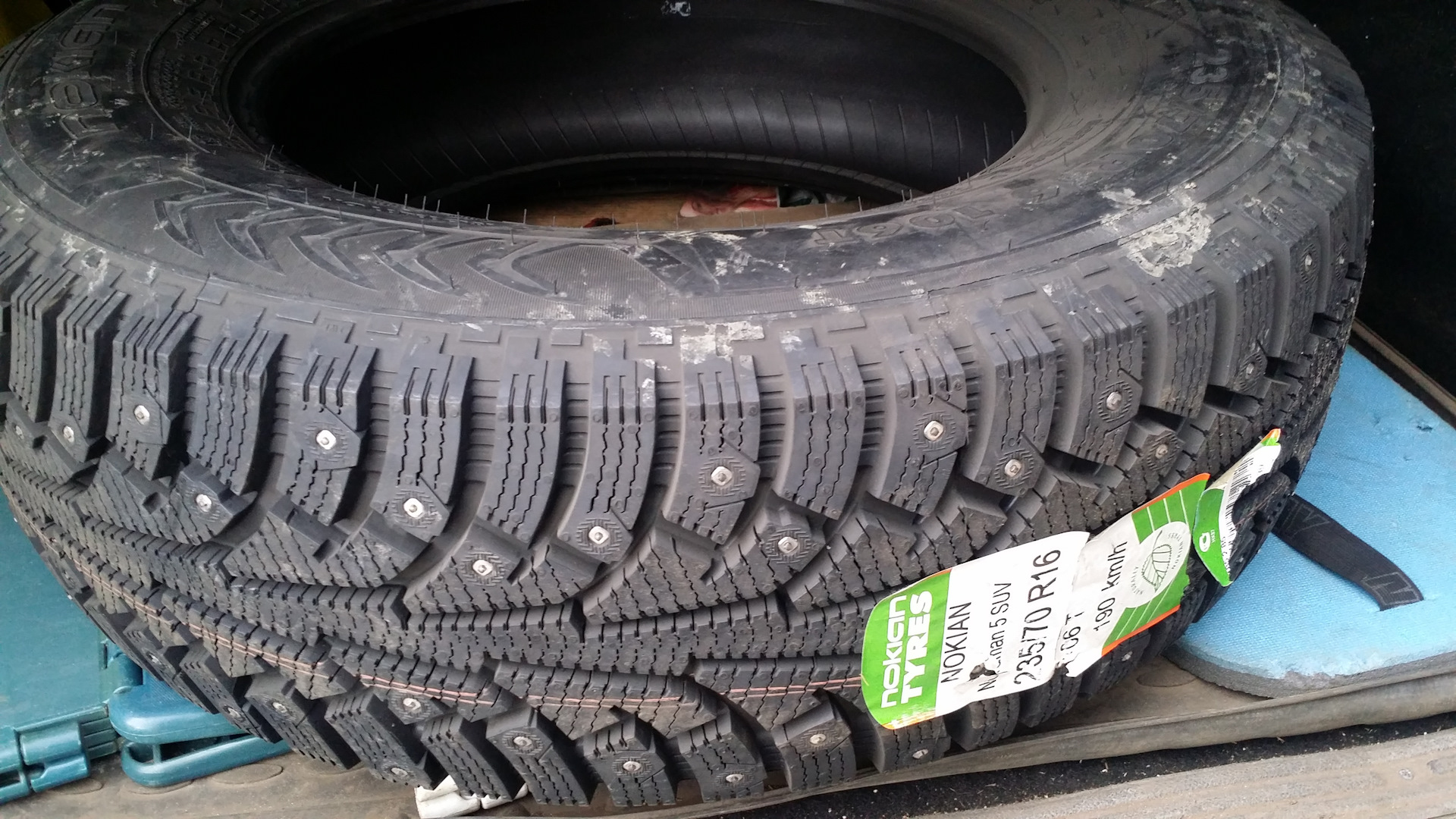 Nokian nordman 7 suv 106t. Нокиан Нордман 235 70 16. Nordman 7 SUV 235/70 r16 106t. 275 75 16 Нордман сув. Nokian Tyres Nordman 7 SUV 215/65 r16.