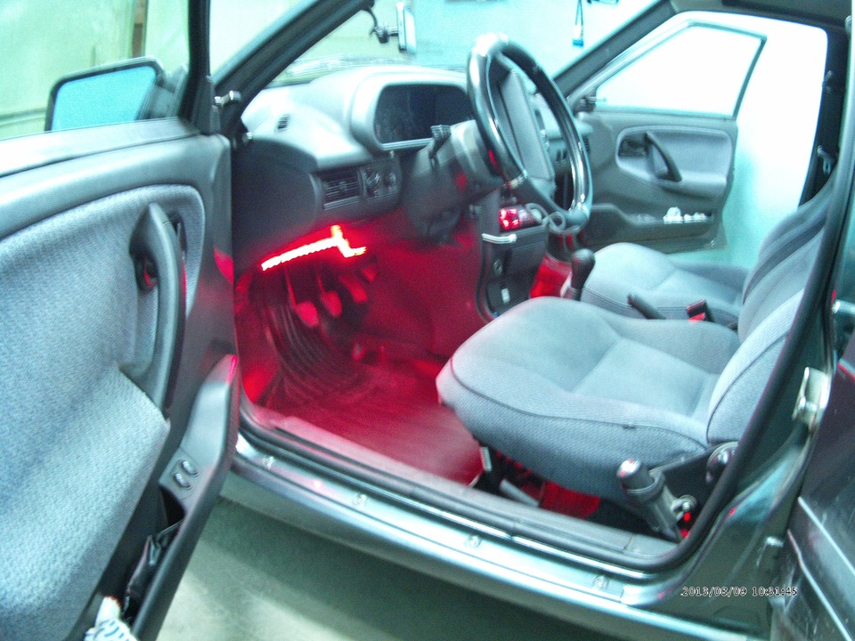 Подсветка ног RGB и Белая подсветка багажника. — Lada 2114, 1,6 л, 2008 ...