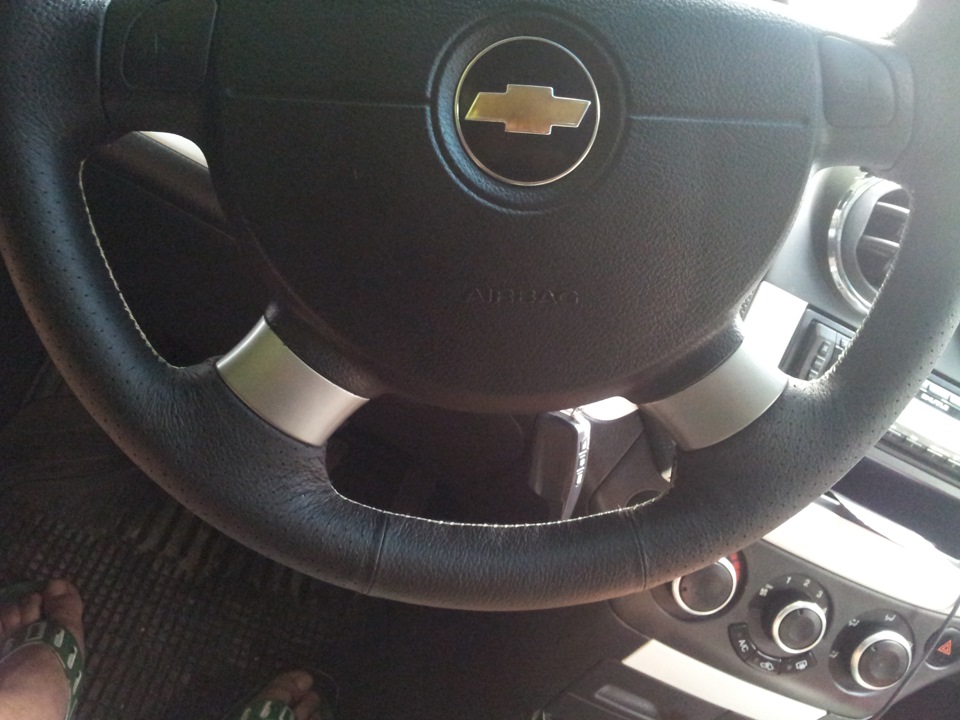 Обтянул руль кожаной оплеткой — Chevrolet Aveo 5-door (1G), 1,5 л, 2011 ...