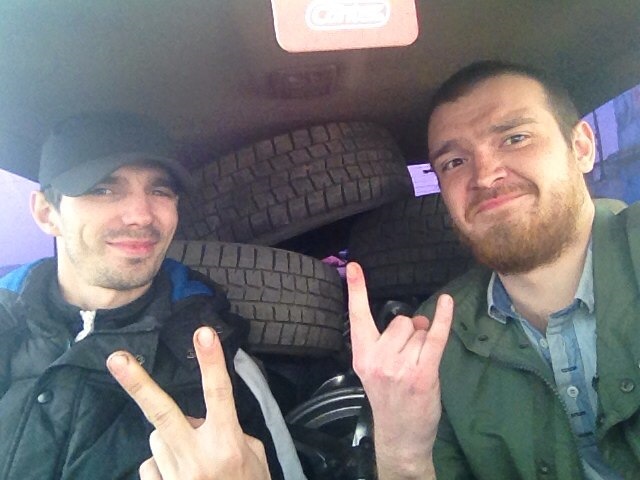 Ну вот наконец-то и натянули резину на разварки )) — Lada 21102, 2000 ...