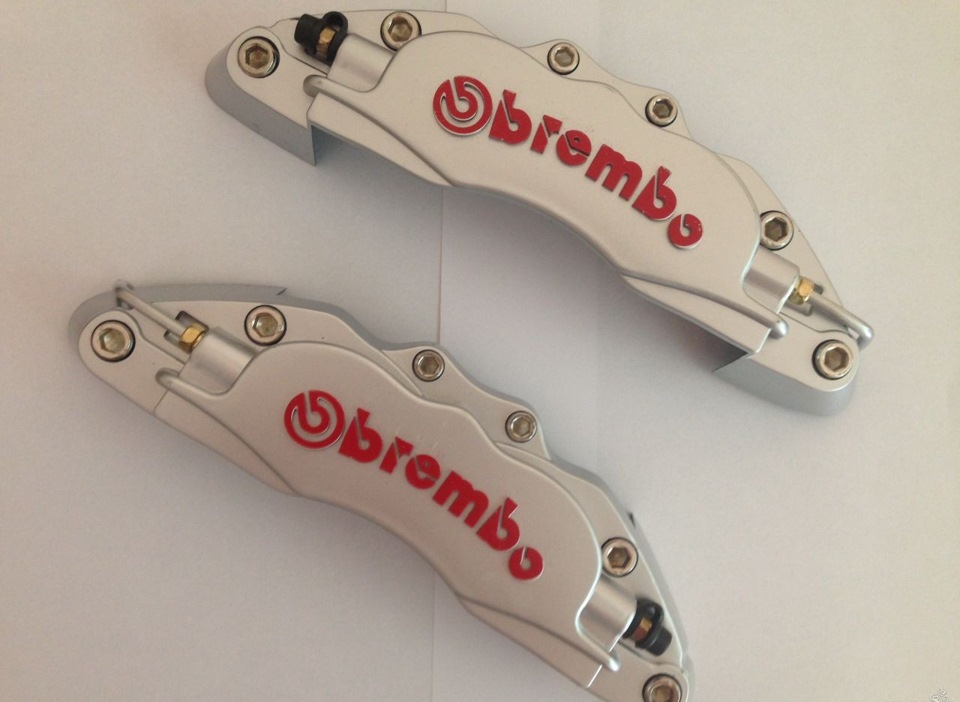 накладки на суппорта brembo — Toyota Camry (XV50), 2 л, 2013 года ...