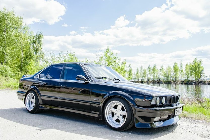 BMW e34 силуэт