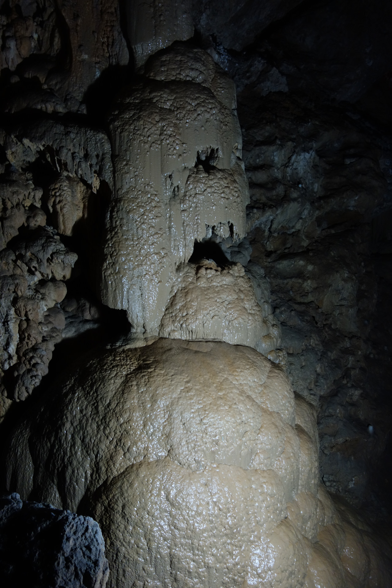 Новоафонская пещера зал Махаджиров