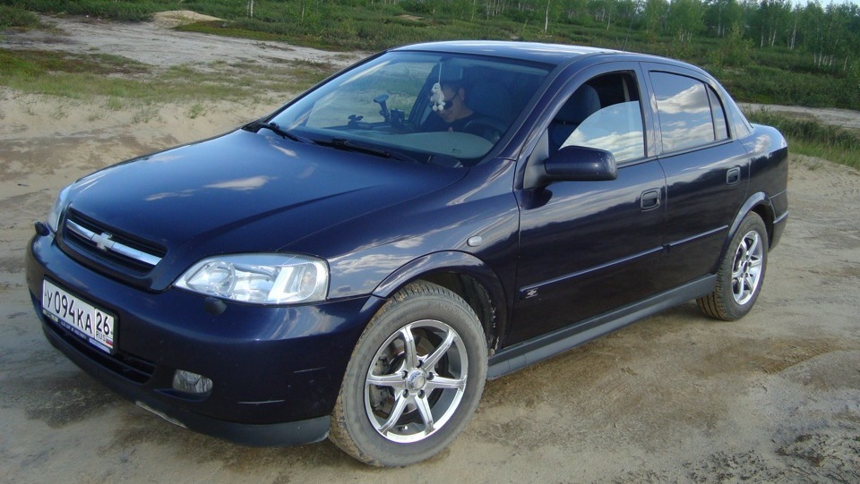 Авто вива. Chevrolet Viva. Chevrolet Viva 2012. Шевроле Вива 2. Chevrolet Viva 205/60.