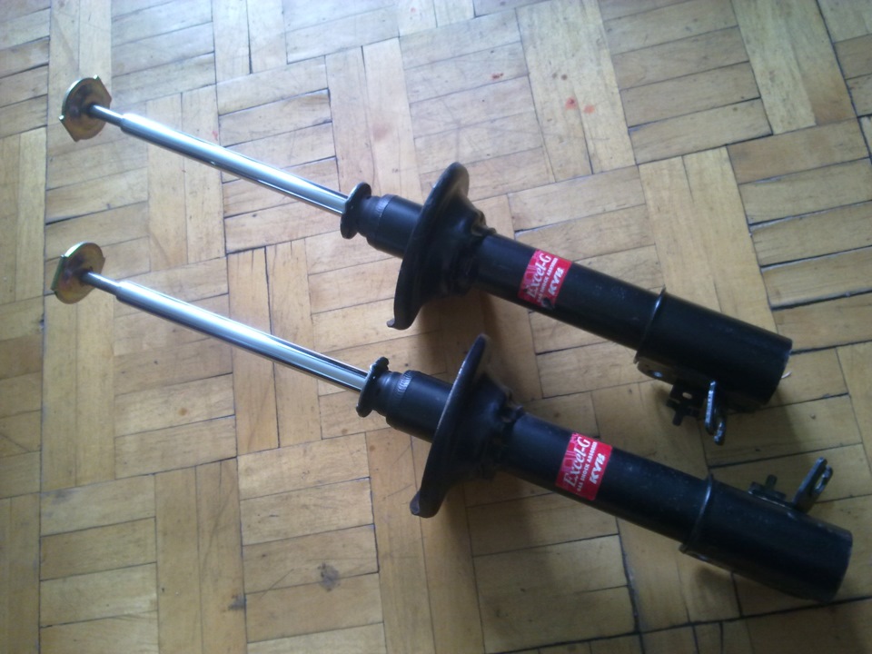 задний амортизатор мазда 3 bl артикул. амортизатор мазда 3. косточки мазда 3 bk. стойки mazda 3 bk. заднюю стойку мазда 3 bl.