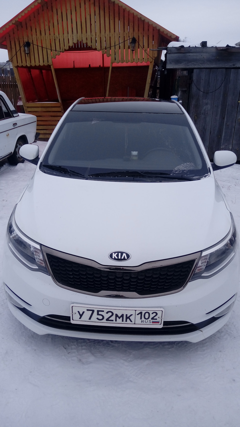 Крыша в черный глянец + тонировка передних боковых стекол 35%. — KIA Rio  (3G), 1,6 л, 2017 года | стайлинг | DRIVE2