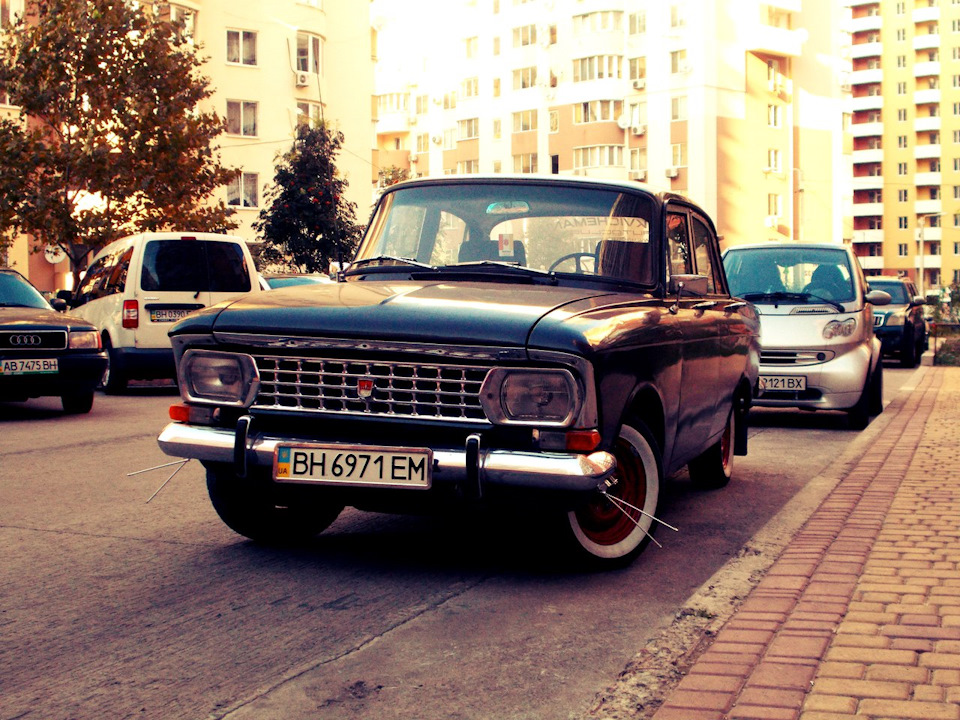 Машина хз. Москвичи летом. Рязань ретрокар.