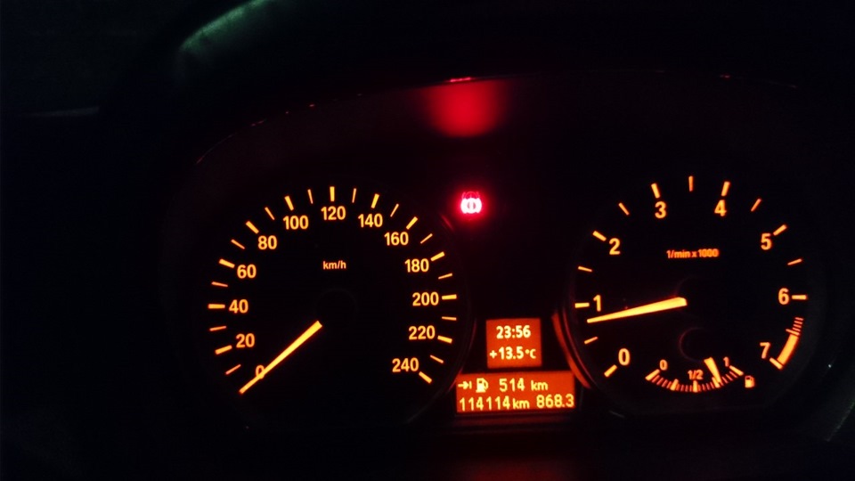 вот такой пробег))) — BMW 1 series (E81/E87), 1,6 л, 2007 года просто