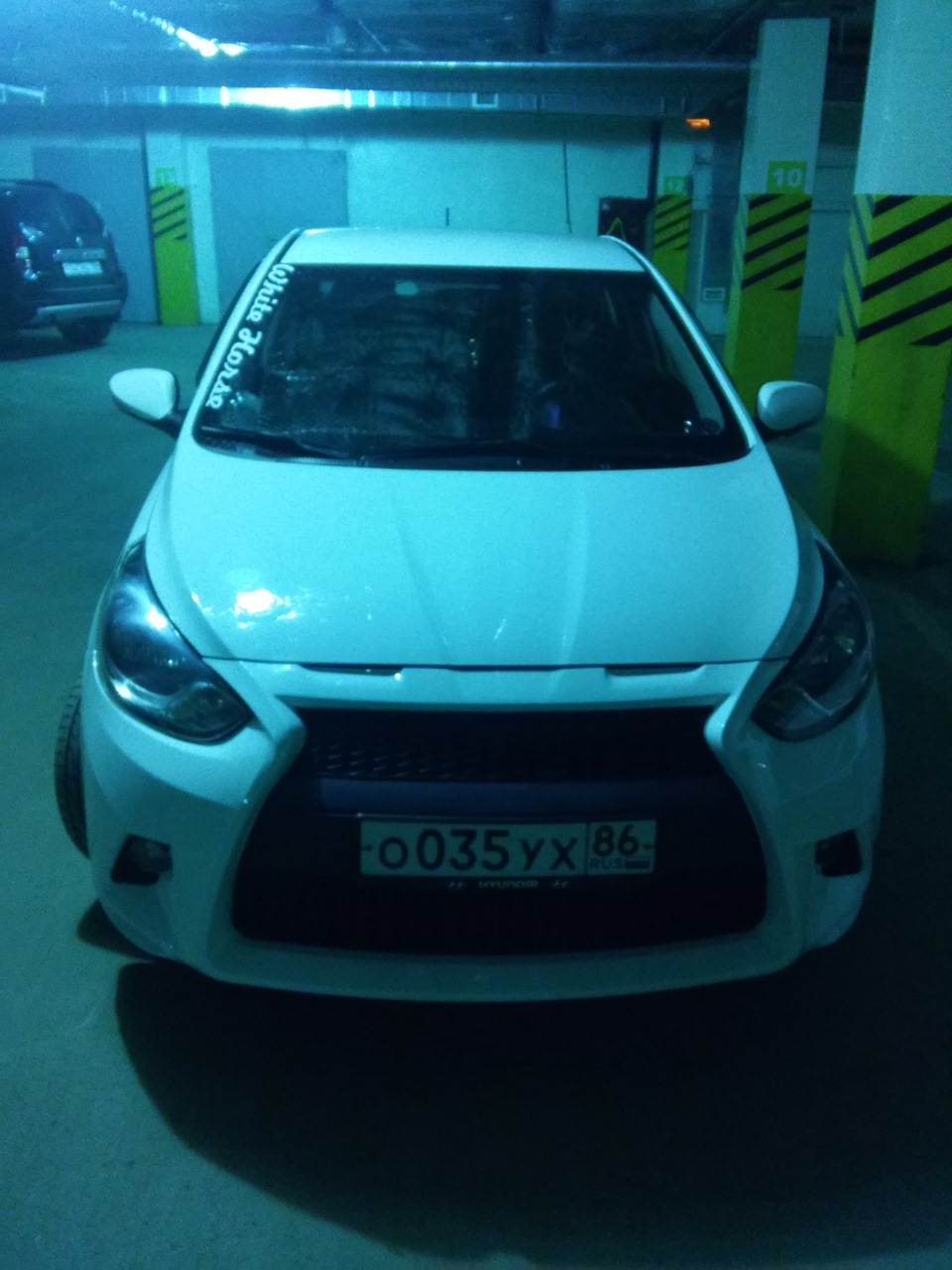 Наклейка на лобовое стекло — Hyundai Solaris (1G), 1,6 л, 2011 года ...