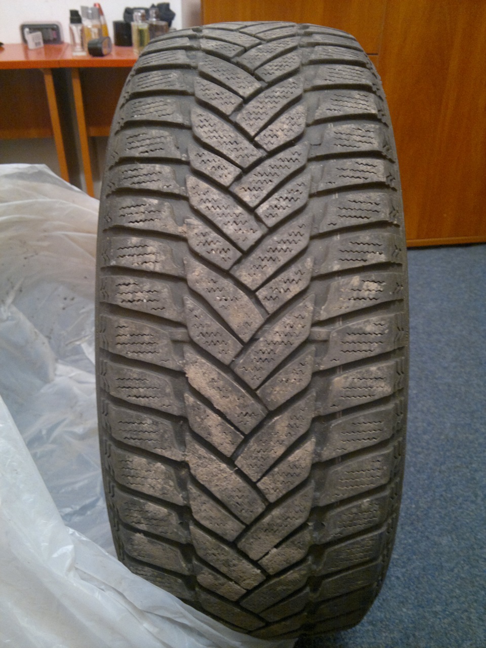 Продам зимнюю резину б/у Dunlop SP Winter Sport M3 205/55 R16 — DRIVE2